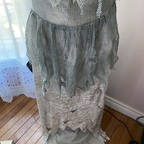𝅺GHOSTLY gal zombie scary Halloween costume one size fits most adults - Picture 10 of 11
